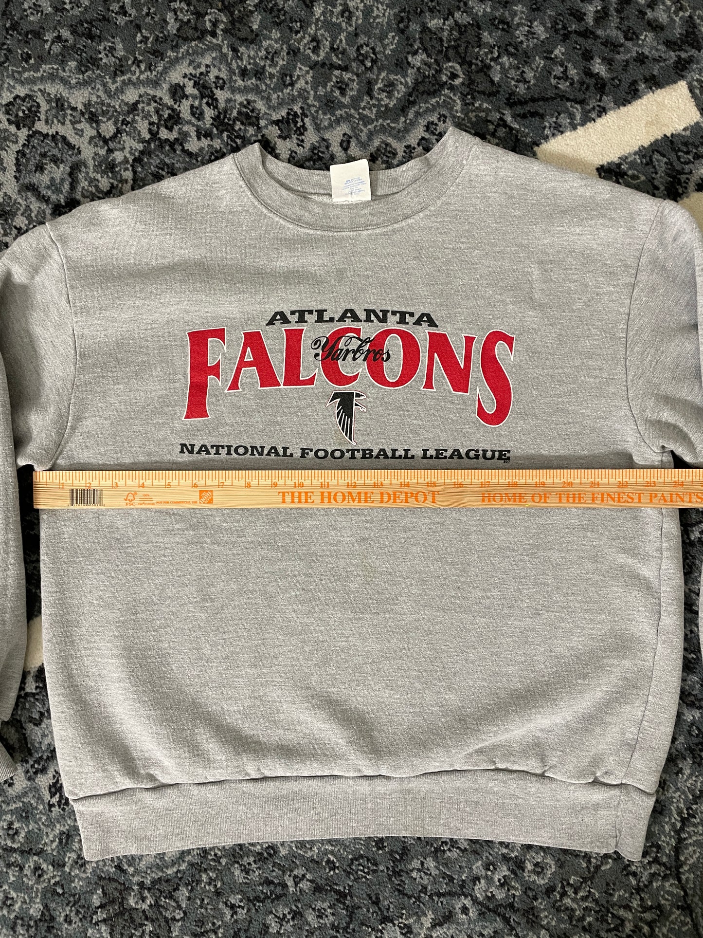 Falcons crewneck 2