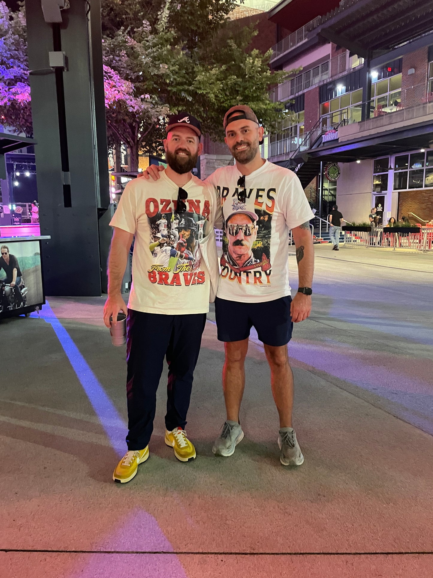 Ozuna from the Braves tshirt (cream)