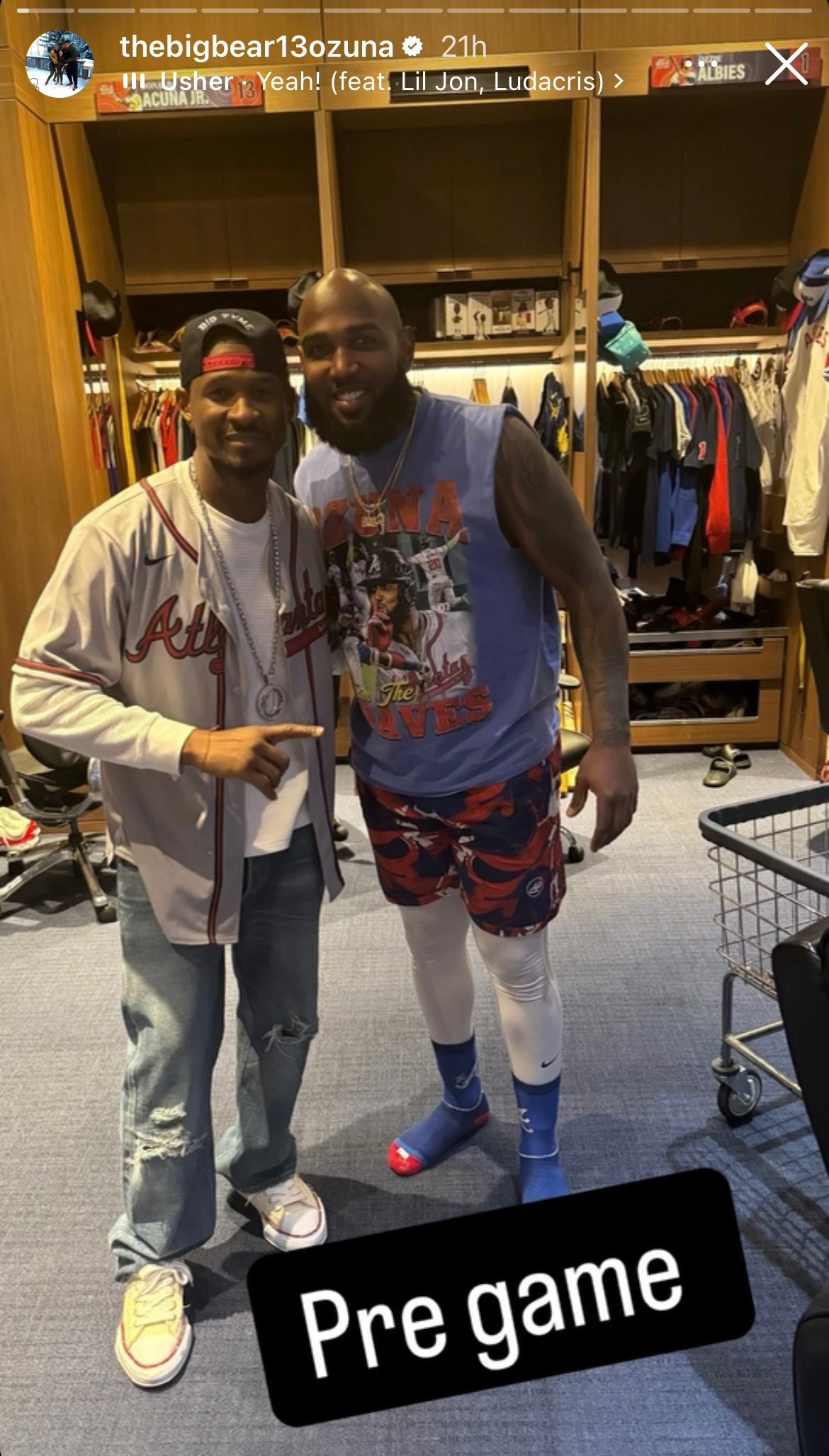 Ozuna from the Braves tshirt (cream)