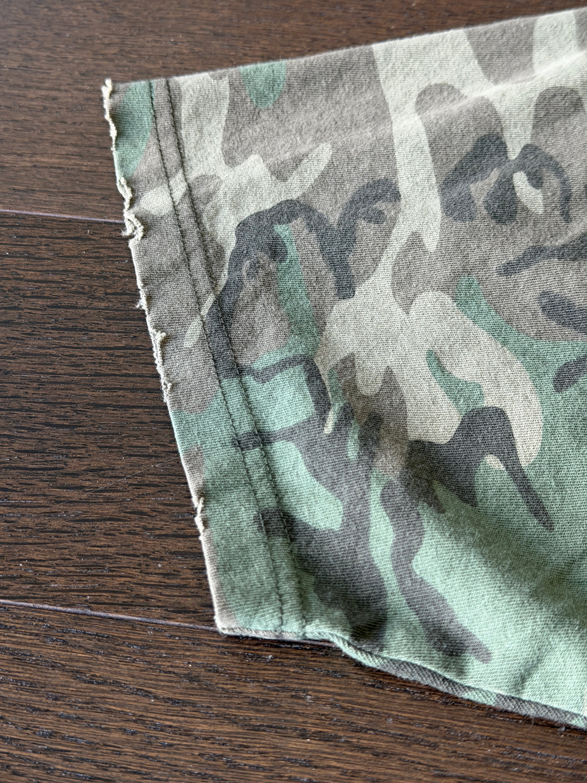 THEM DAWGS Camo T-shirt