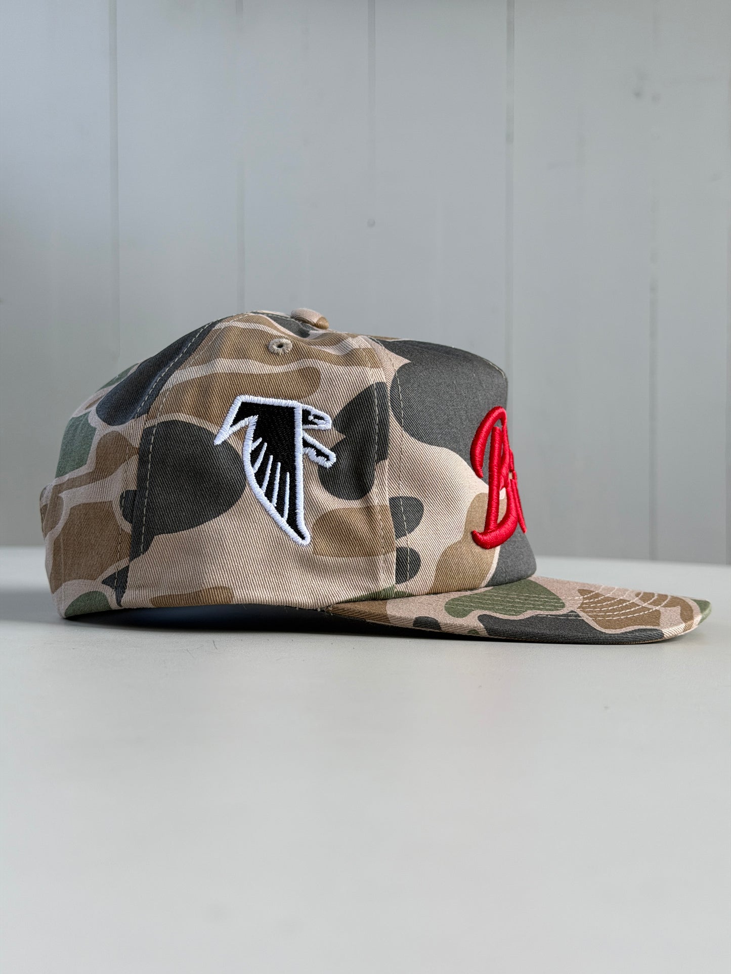 Dirty Birds Snapback (Camo/Red)